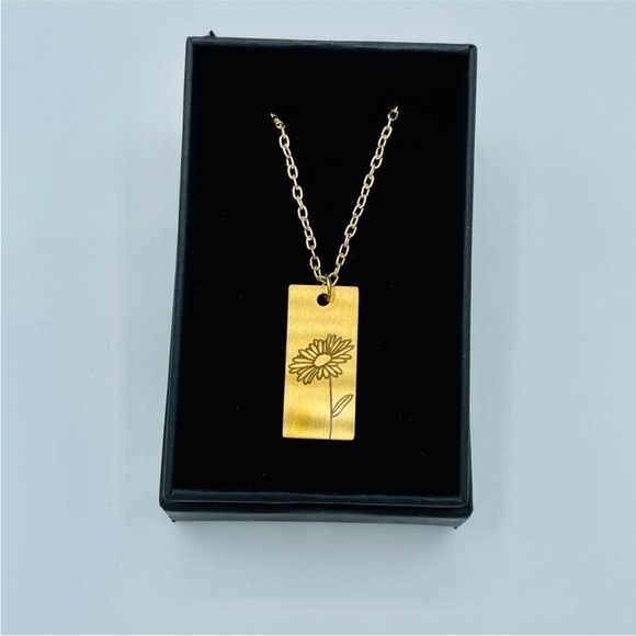 Gold Flower Daisy Gold Stainless Steel Necklace - Picture 2 of 8